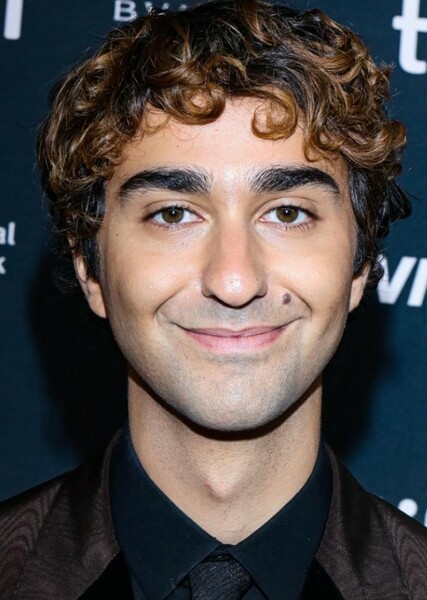 Alex Wolff photo