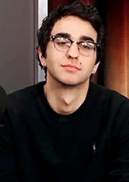 Alex Wolff photo