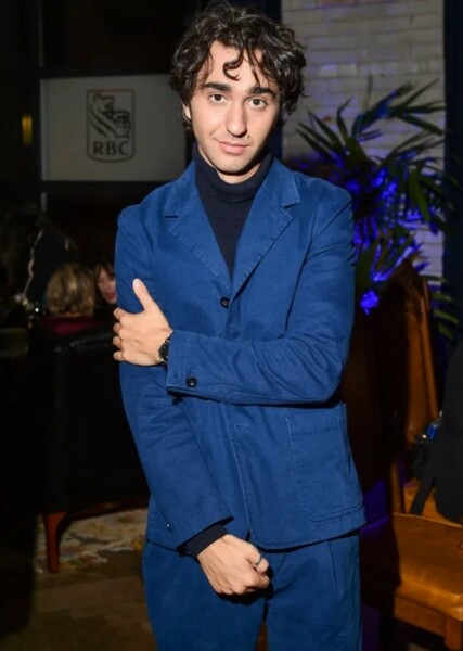 Alex Wolff photo