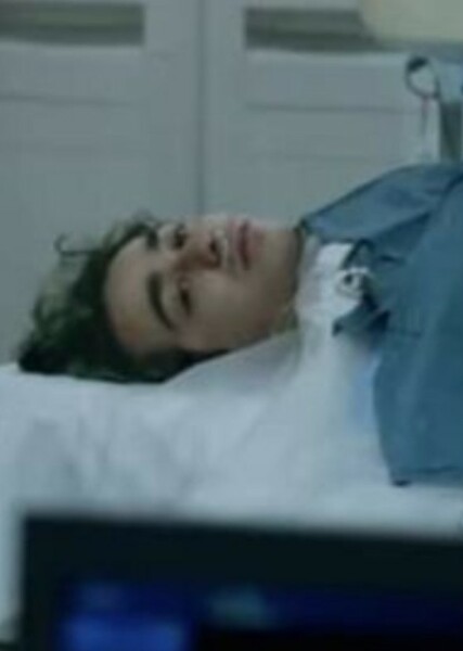 Alex Wolff photo