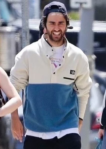 Alex Wolff photo