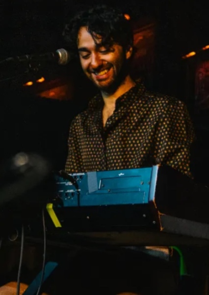 Alex Wolff photo