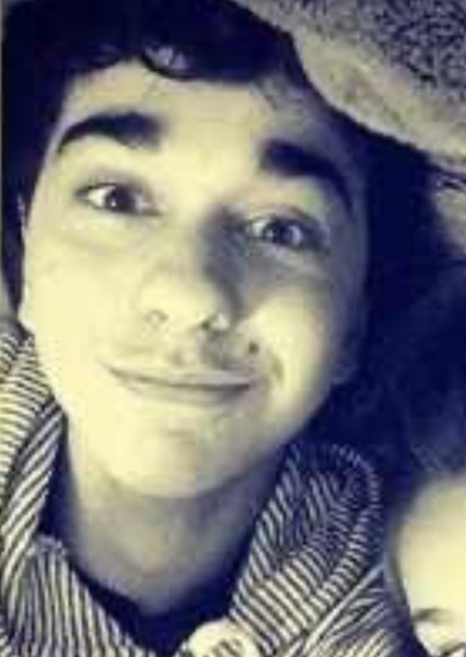 Alex Wolff photo