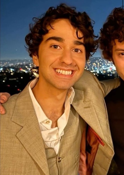 Alex Wolff photo