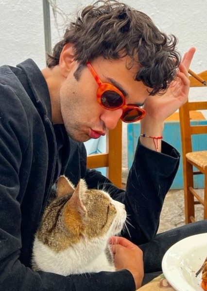 Alex Wolff photo