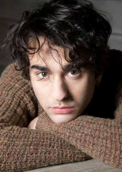 Alex Wolff photo