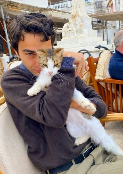 Alex Wolff photo
