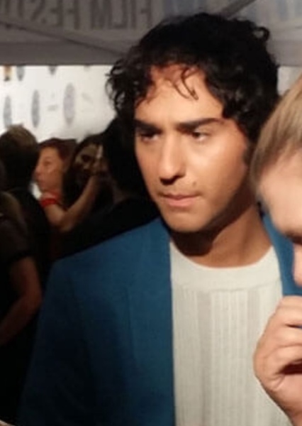 Alex Wolff photo