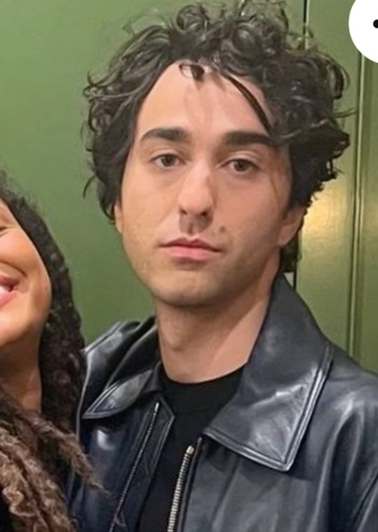 Alex Wolff photo