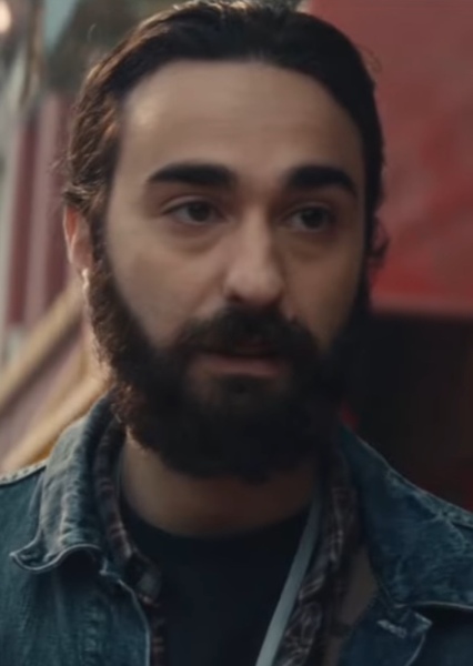 Alex Wolff photo