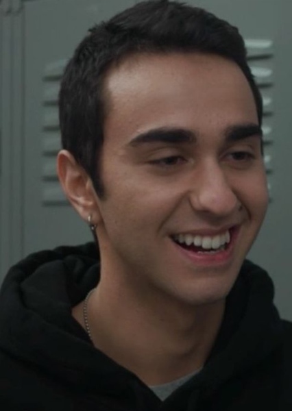 Alex Wolff photo