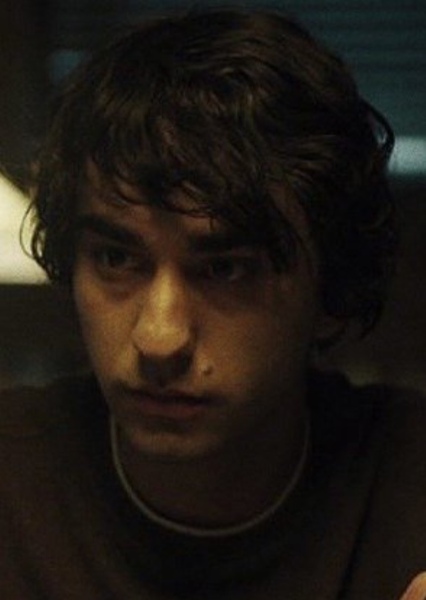 Alex Wolff photo