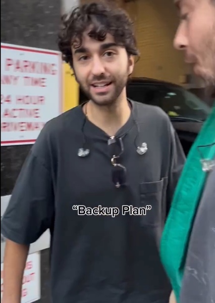 Alex Wolff photo