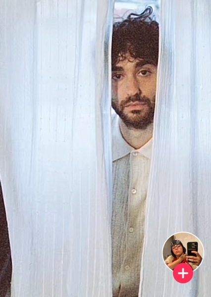 Alex Wolff photo
