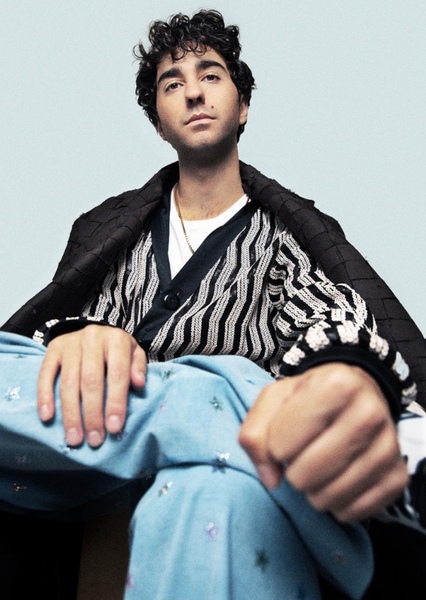 Alex Wolff photo