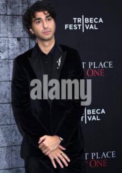 Alex Wolff photo