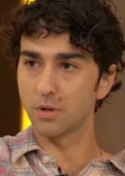 Alex Wolff photo