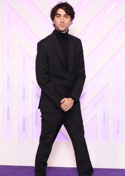 Alex Wolff photo
