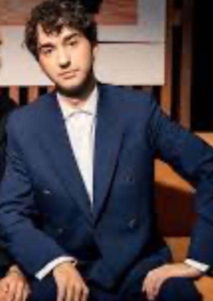 Alex Wolff photo