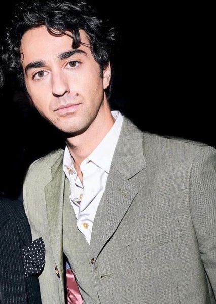 Alex Wolff photo