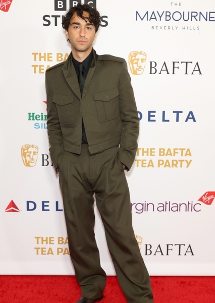 Alex Wolff photo