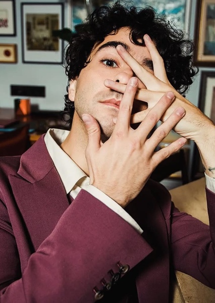 Alex Wolff photo