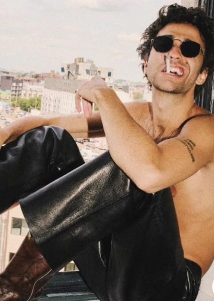 Alex Wolff photo