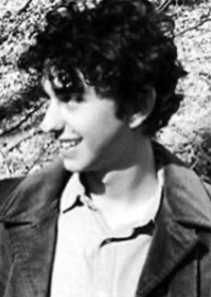 Alex Wolff photo