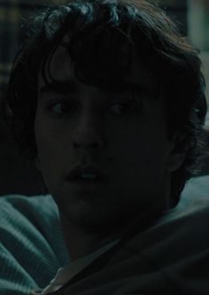 Alex Wolff photo