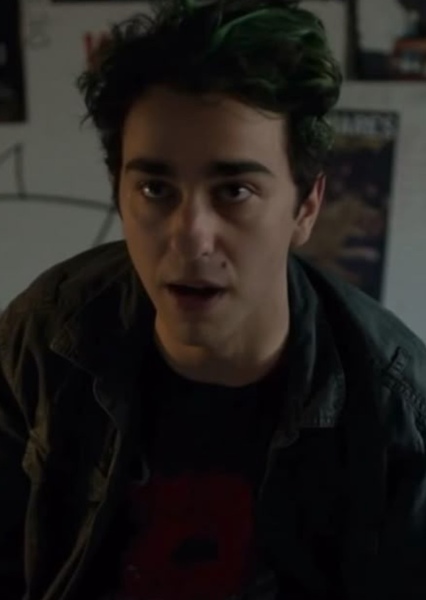 Alex Wolff photo