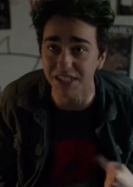 Alex Wolff photo