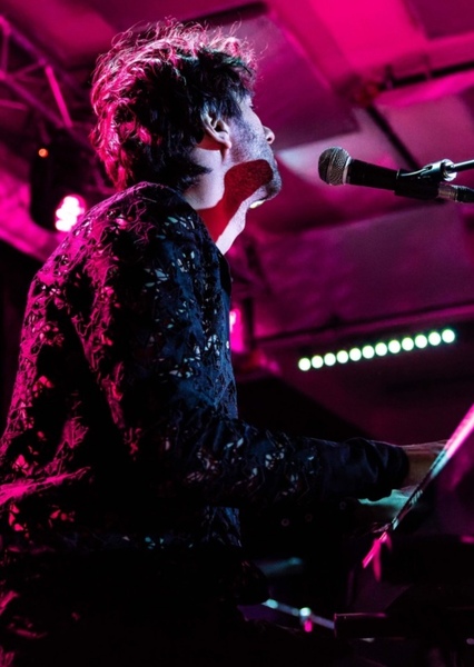 Alex Wolff photo