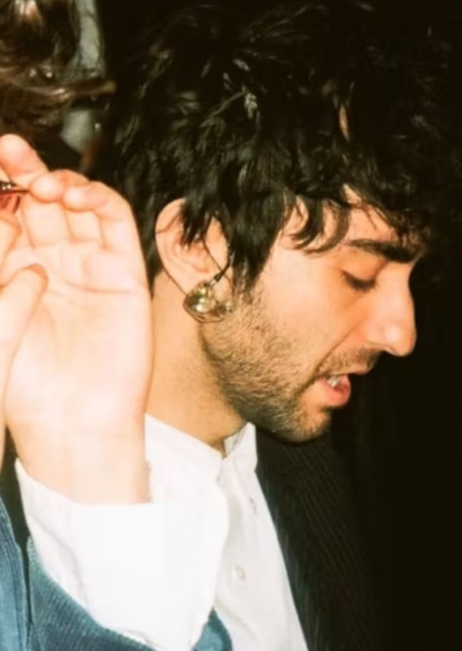 Alex Wolff photo