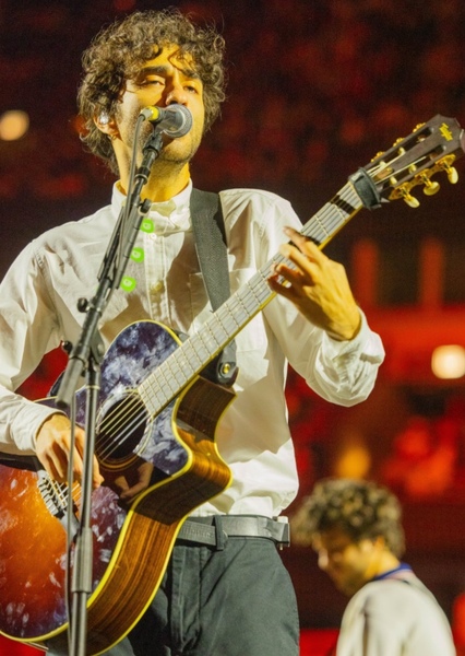 Alex Wolff photo