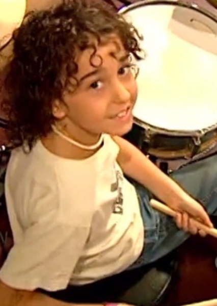 Alex Wolff photo