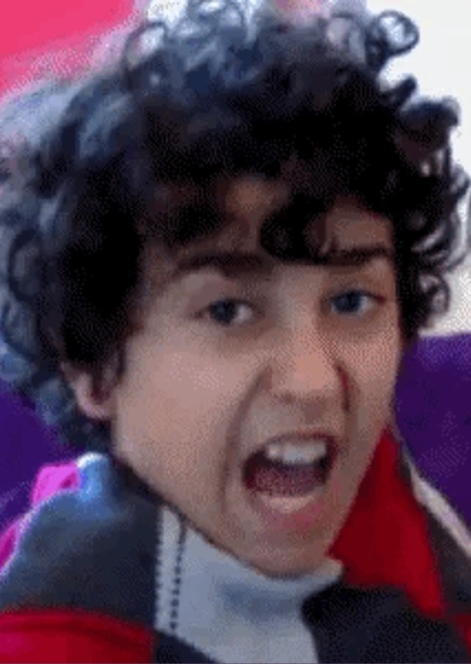 Alex Wolff photo