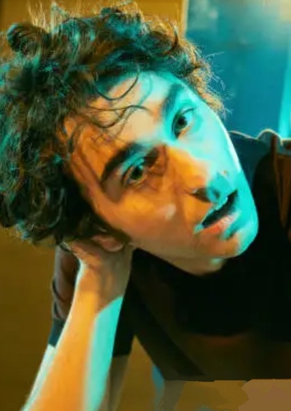 Alex Wolff photo