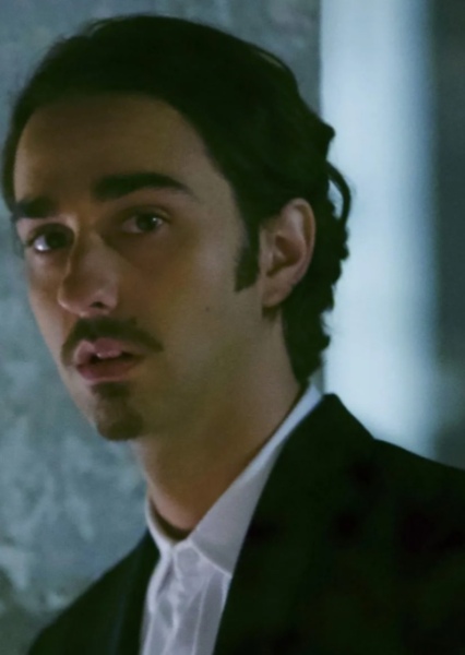 Alex Wolff photo