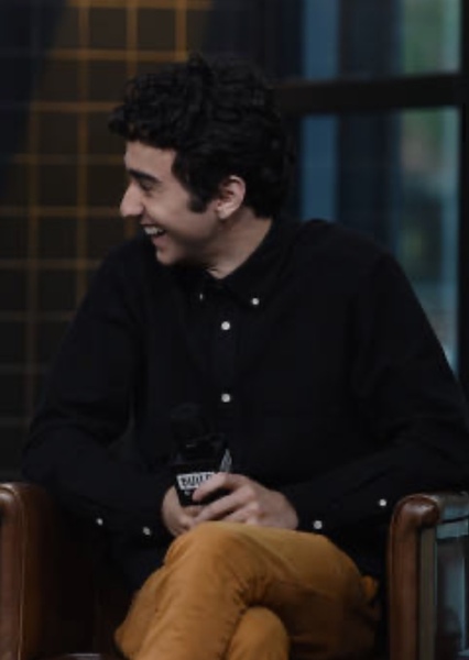 Alex Wolff photo
