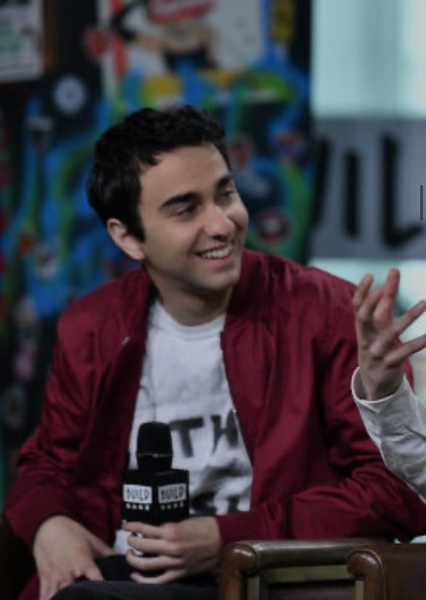 Alex Wolff photo