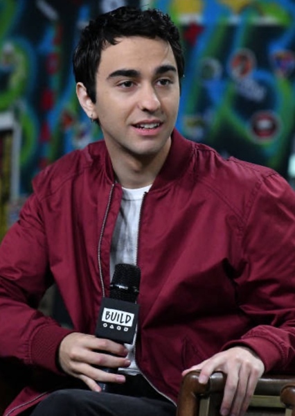 Alex Wolff photo