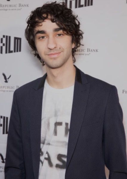 Alex Wolff photo