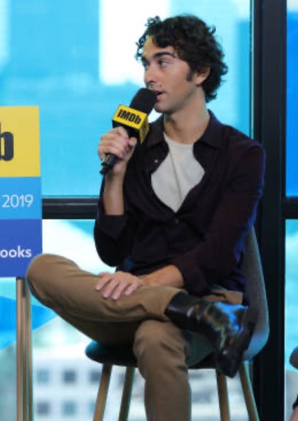 Alex Wolff photo