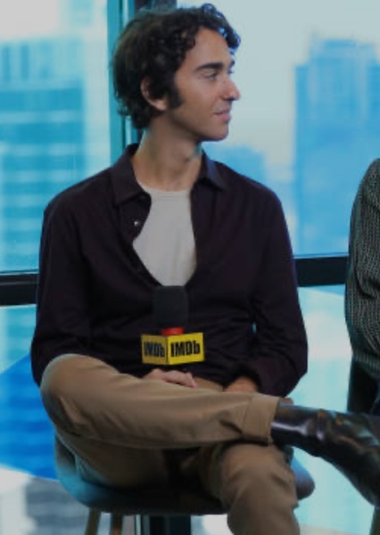 Alex Wolff photo