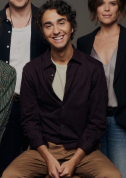 Alex Wolff photo