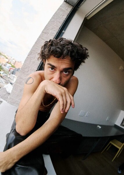 Alex Wolff photo
