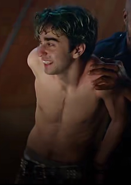 Alex Wolff photo