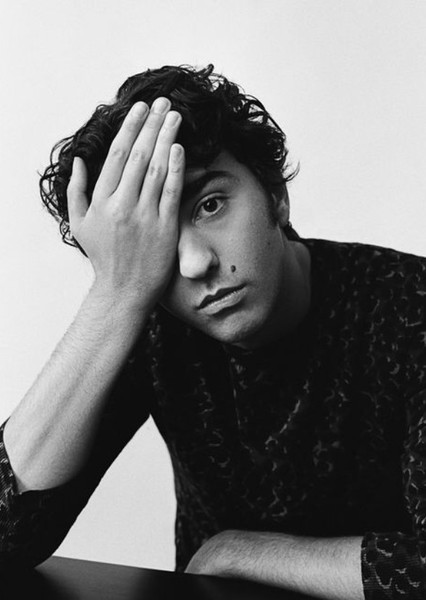 Alex Wolff photo