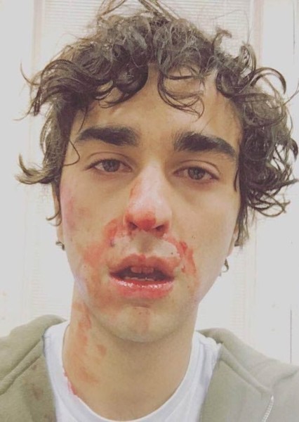 Alex Wolff photo