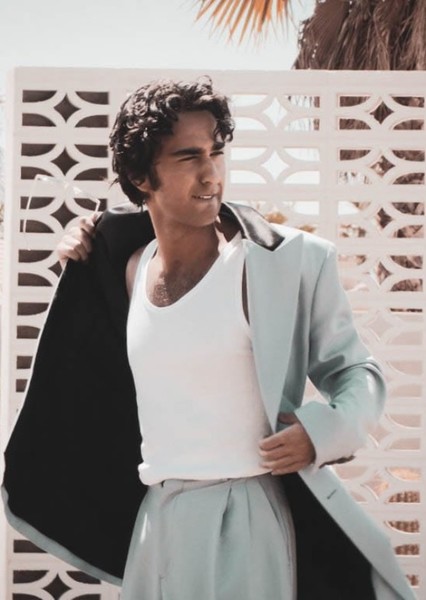 Alex Wolff photo